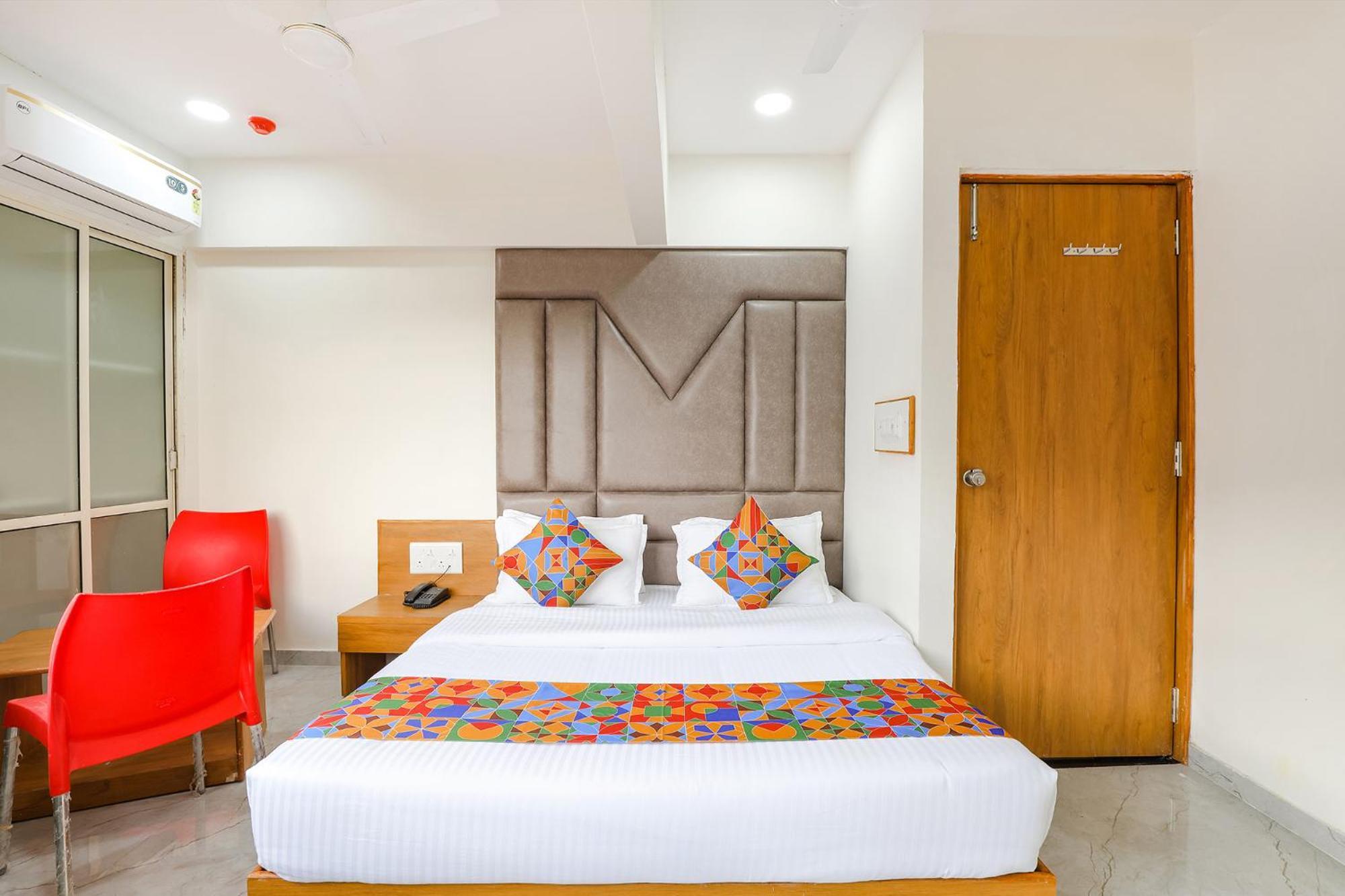 Fabhotel Crystal I - กันตินาการ์ ภายนอก รูปภาพ